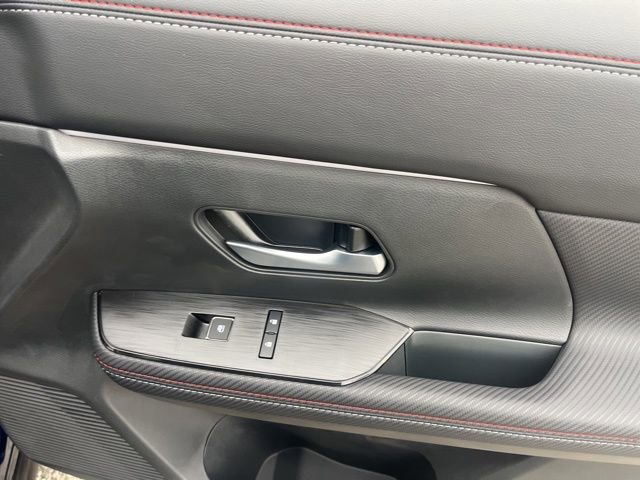 New 2026 Nissan Kicks SR image 21