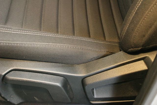 Used 2020 Ford Ranger XLT w/ XLT Sport Appearance Package image 18