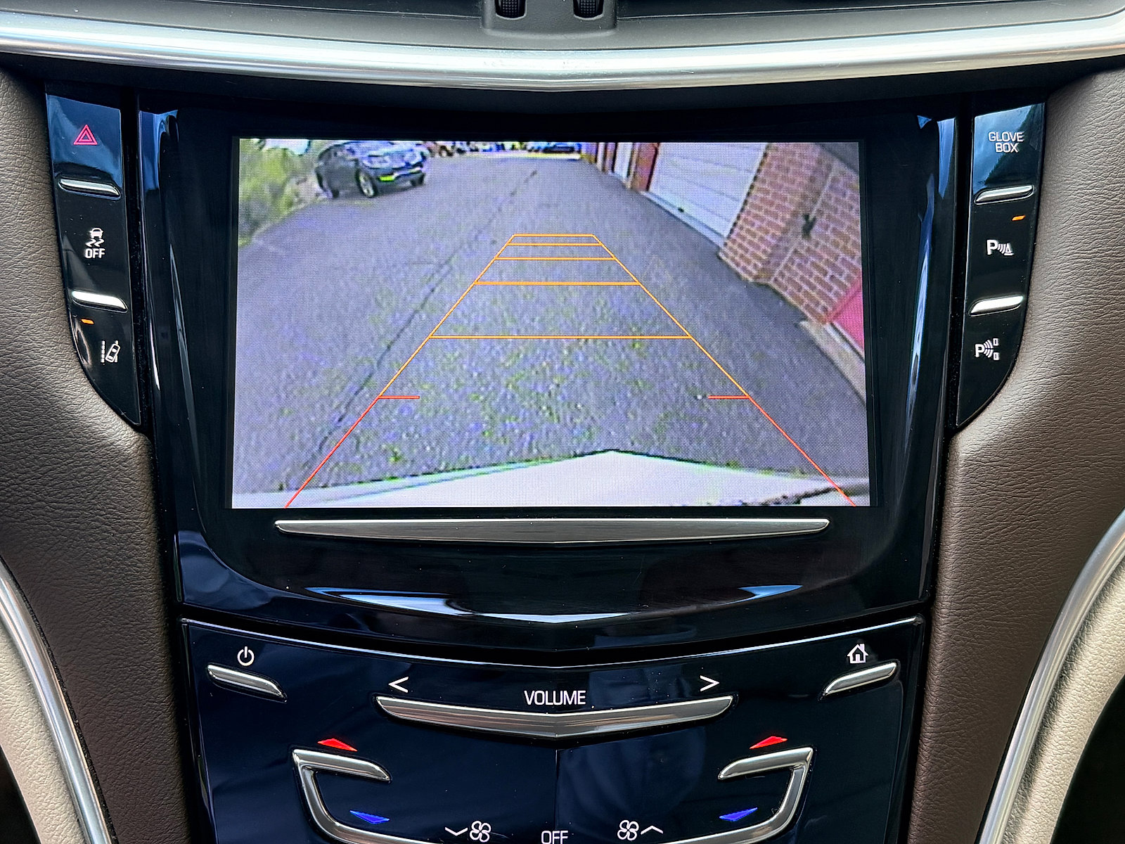 Used 2014 Cadillac XTS Luxury w/ Driver Awareness Package FWD image 32