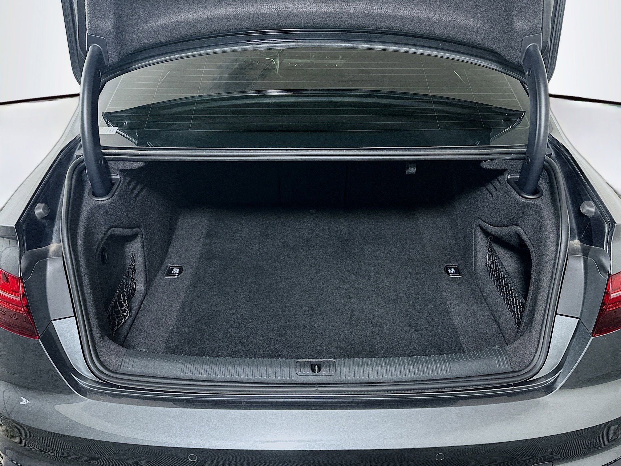 Used 2022 Audi A4 2.0T Premium Plus w/ Premium Plus Package AWD/4WD image 30