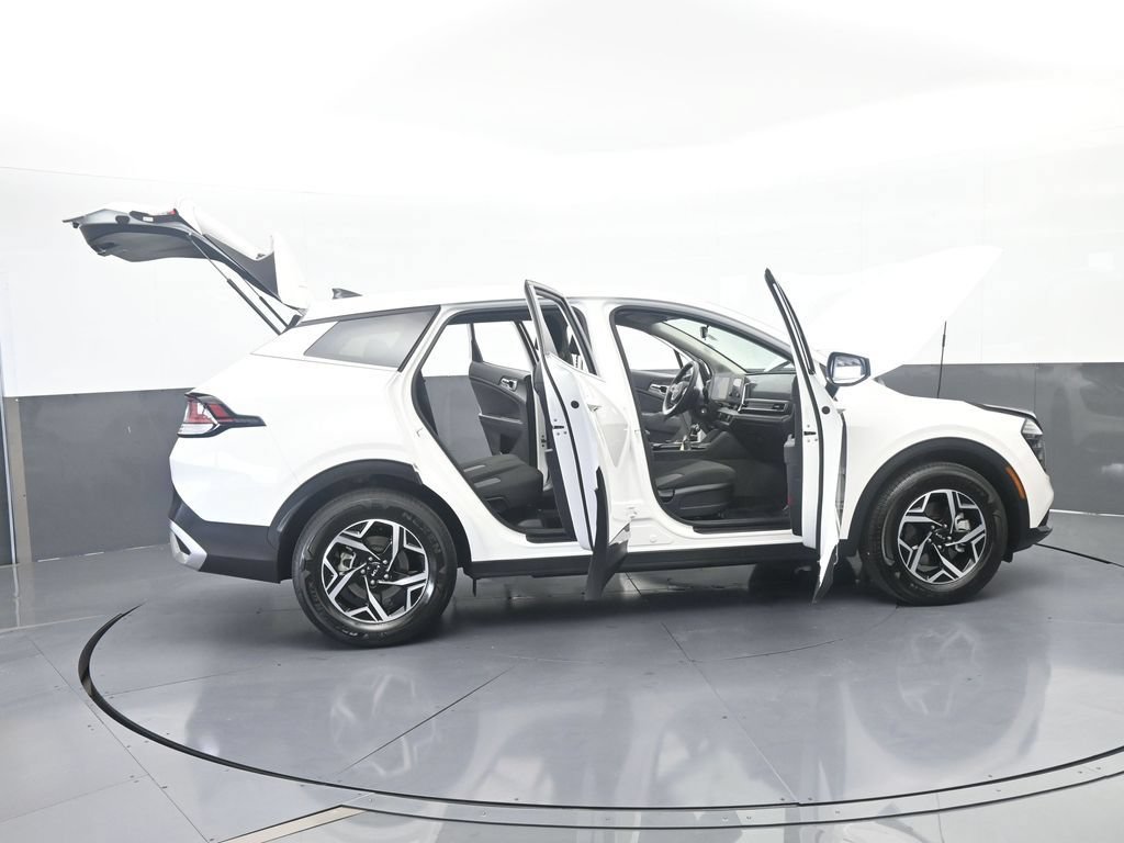 Used 2025 Kia Sportage LX FWD image 66