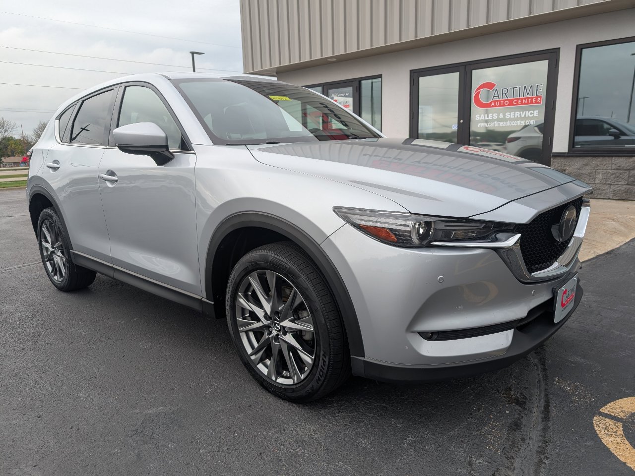 Used 2019 MAZDA CX-5 Signature image 2