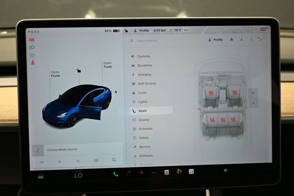 Used 2018 Tesla Model 3 Long Range image 26