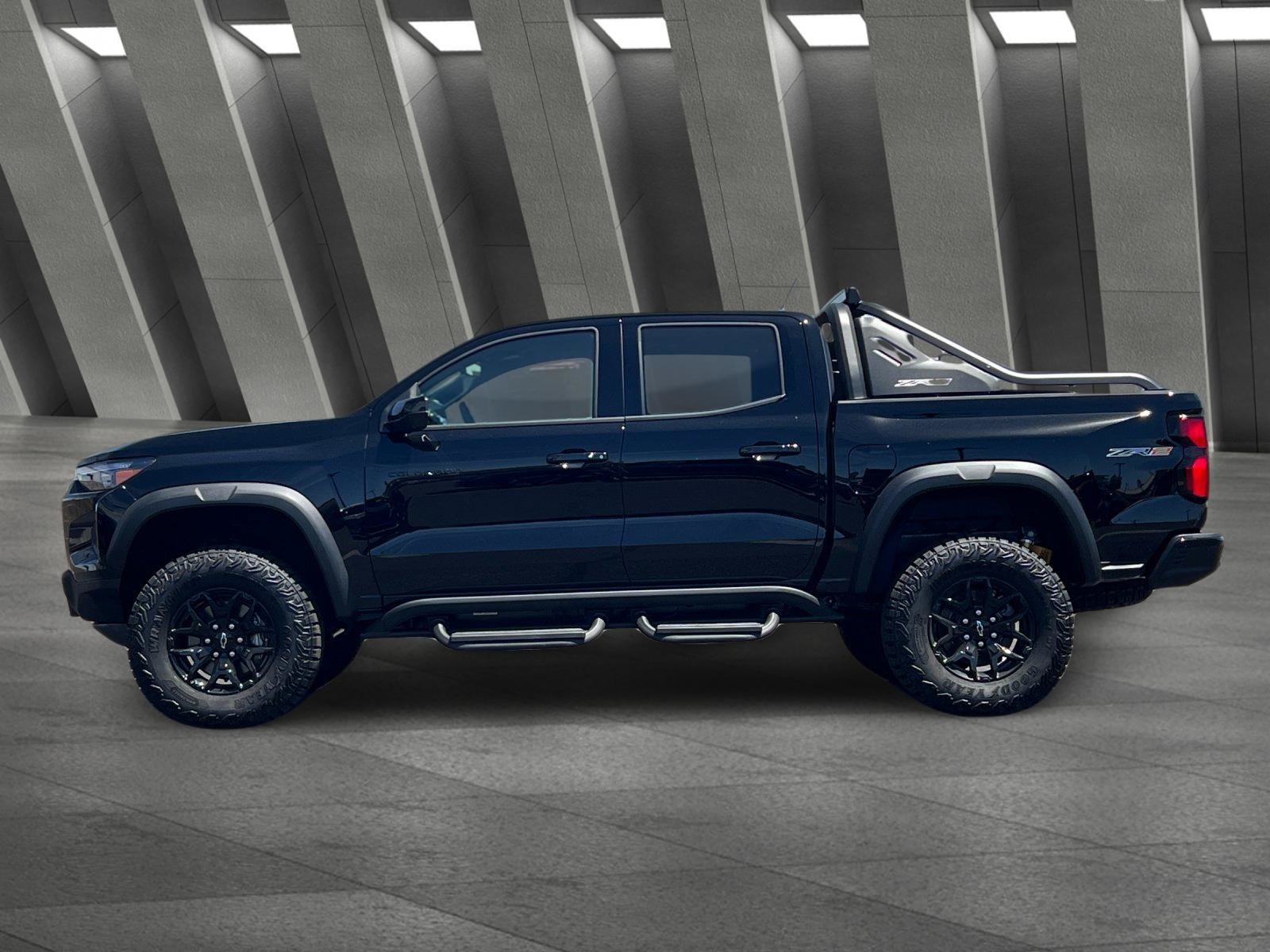 New 2026 Chevrolet Colorado ZR2 w/ Midnight Edition AWD/4WD image 7