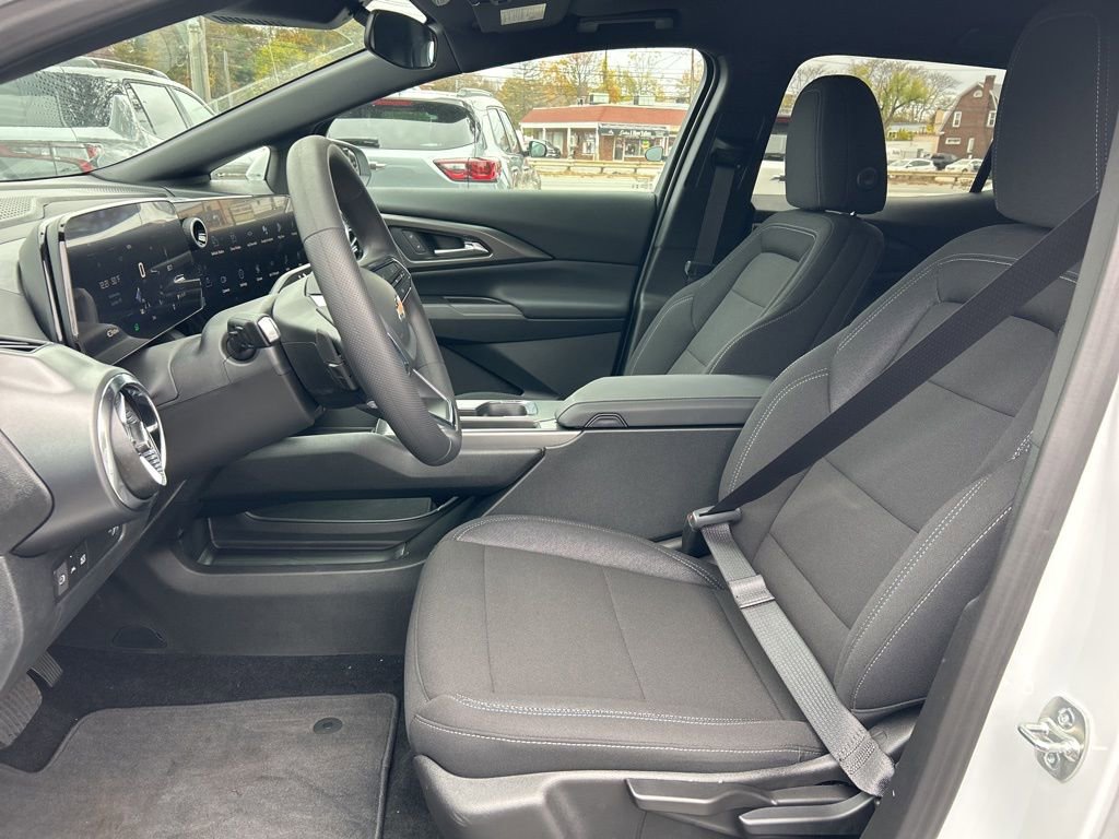 New 2026 Chevrolet Equinox EV LT image 20