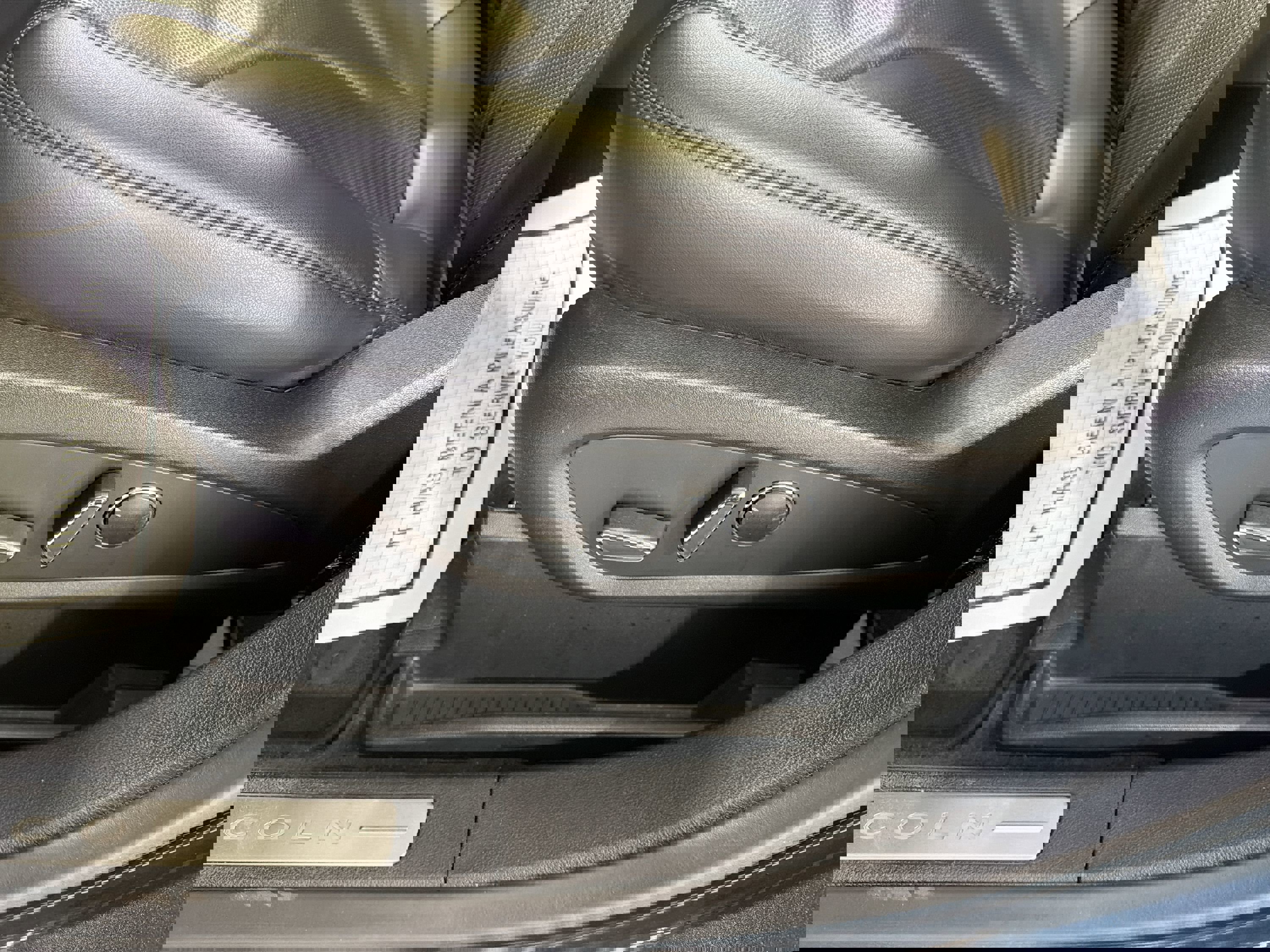 Used 2022 Lincoln Nautilus Reserve image 11