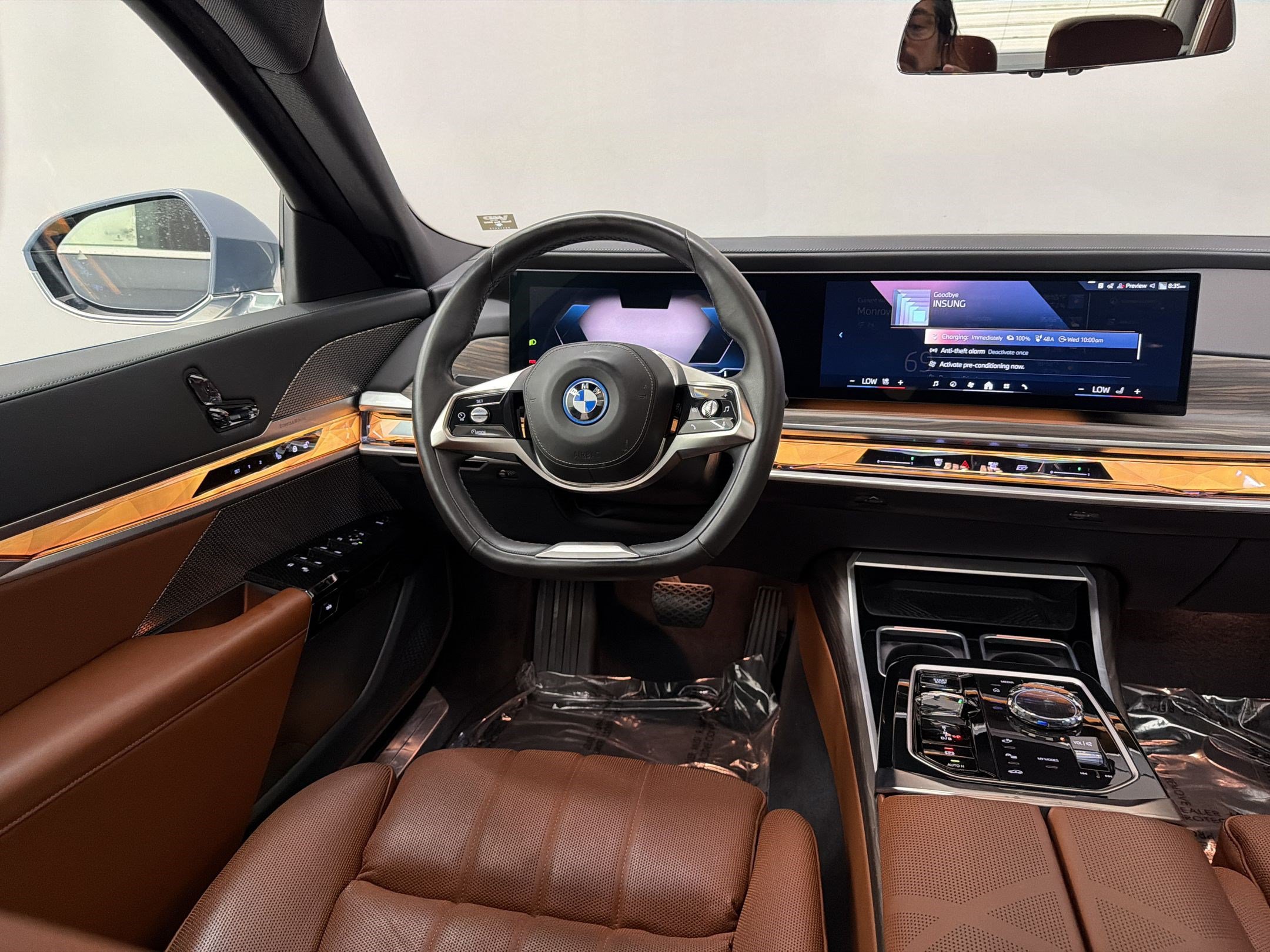 Certified 2023 BMW i7 xDrive60 AWD/4WD image 28