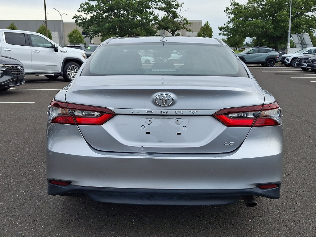 Used 2024 Toyota Camry LE w/ Convenience Package FWD image 5