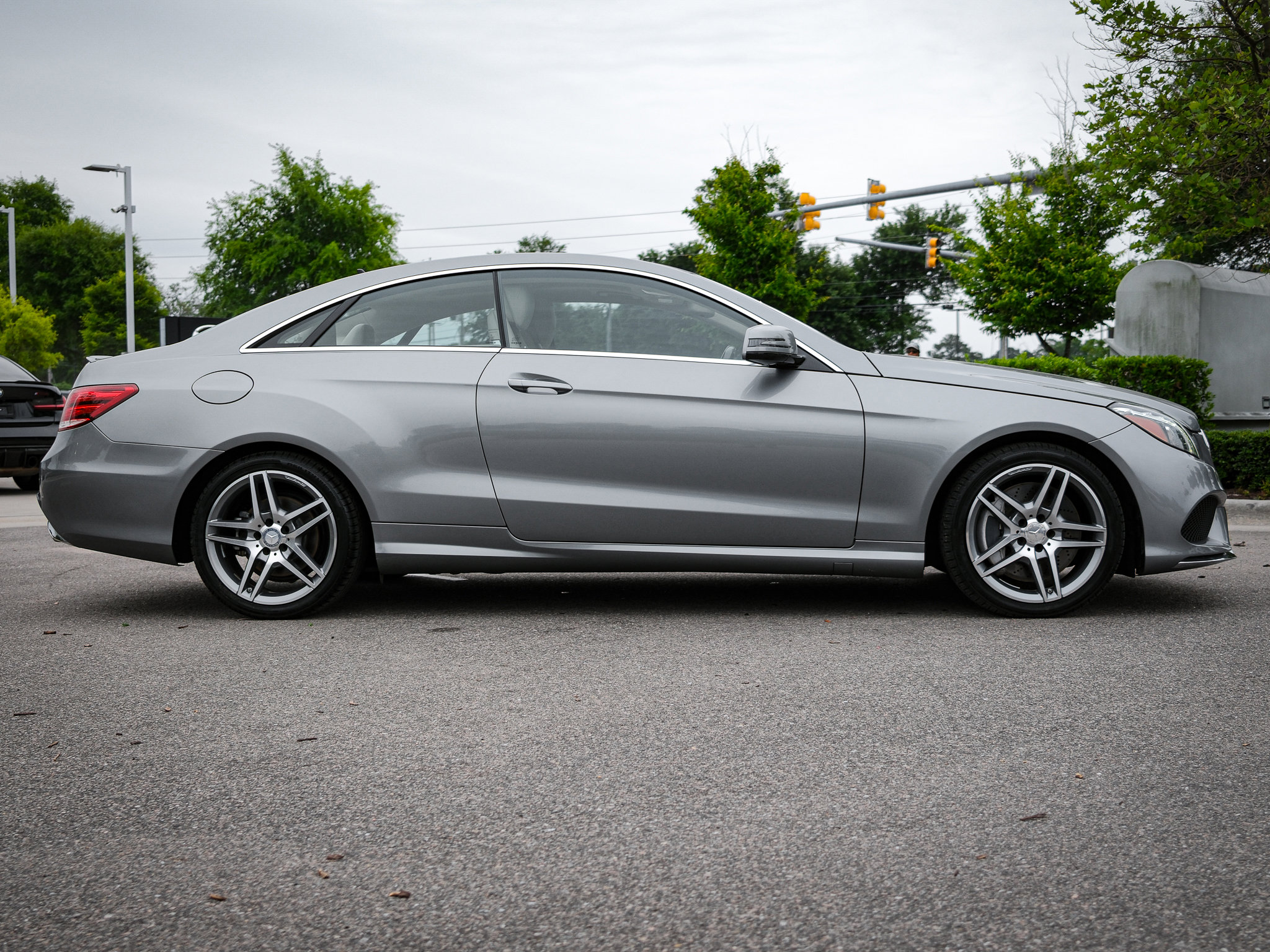 Used 2014 Mercedes-Benz E 550 Coupe image 11