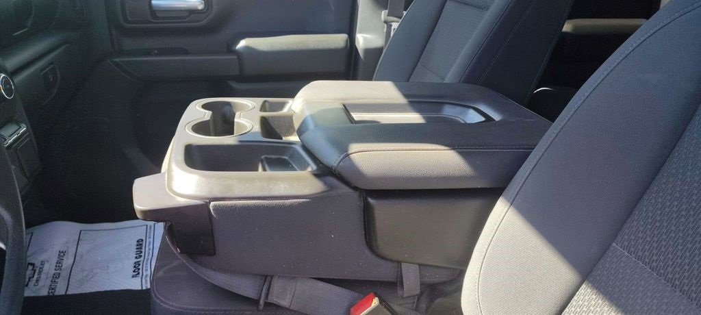 Used 2021 Chevrolet Silverado 2500 Custom w/ Custom Value Package image 19