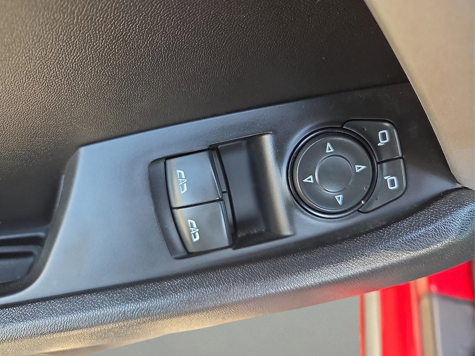 Used 2020 Chevrolet Camaro LT RWD image 14