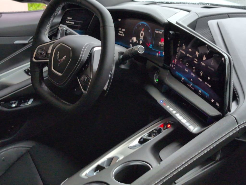 Used 2026 Chevrolet Corvette Stingray Coupe w/ 1LT image 27