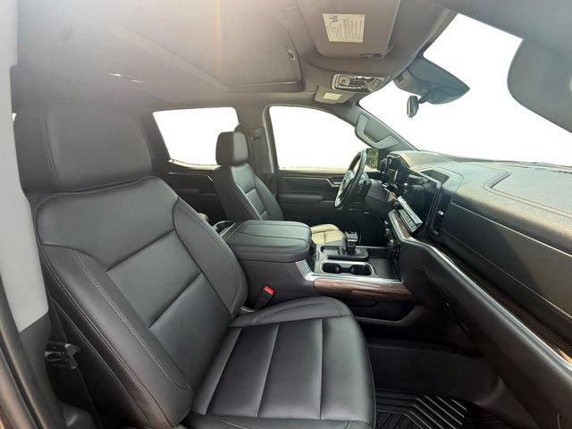 Used 2024 GMC Sierra 1500 AT4 w/ Technology Package AWD/4WD image 23