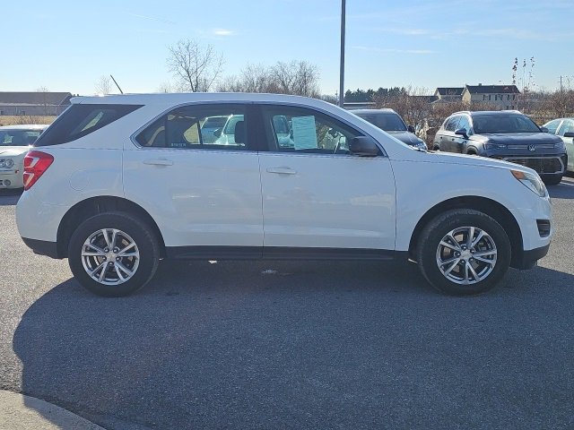 Used 2017 Chevrolet Equinox LS image 6