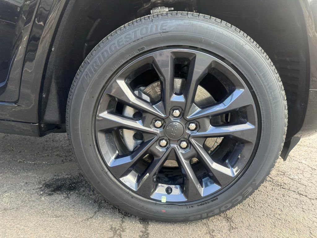 New 2026 Jeep Grand Cherokee L Limited AWD/4WD image 54