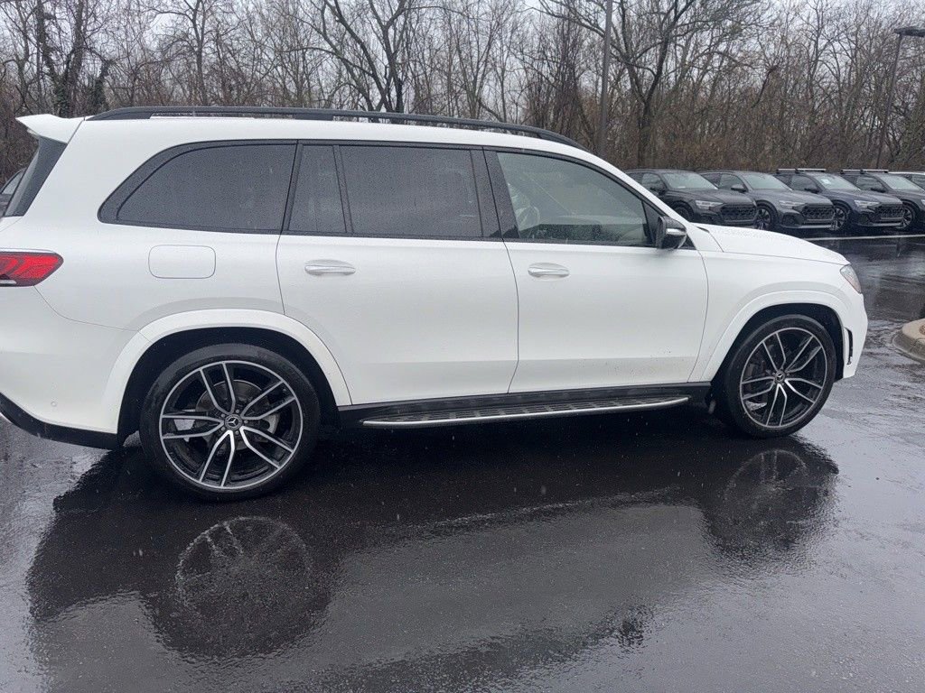 Used 2020 Mercedes-Benz GLS 580 4MATIC image 2