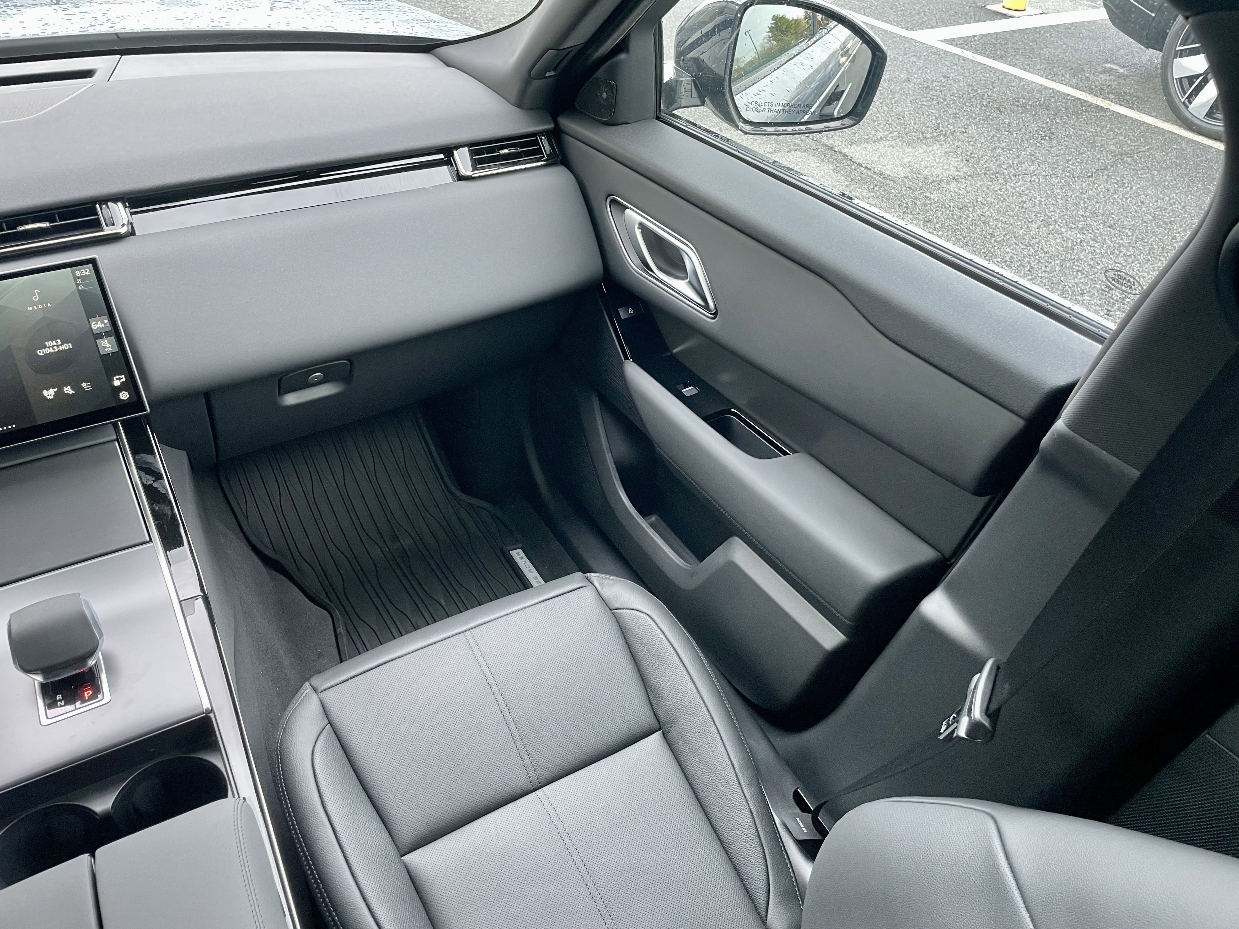 New 2026 Land Rover Range Rover Velar S image 18