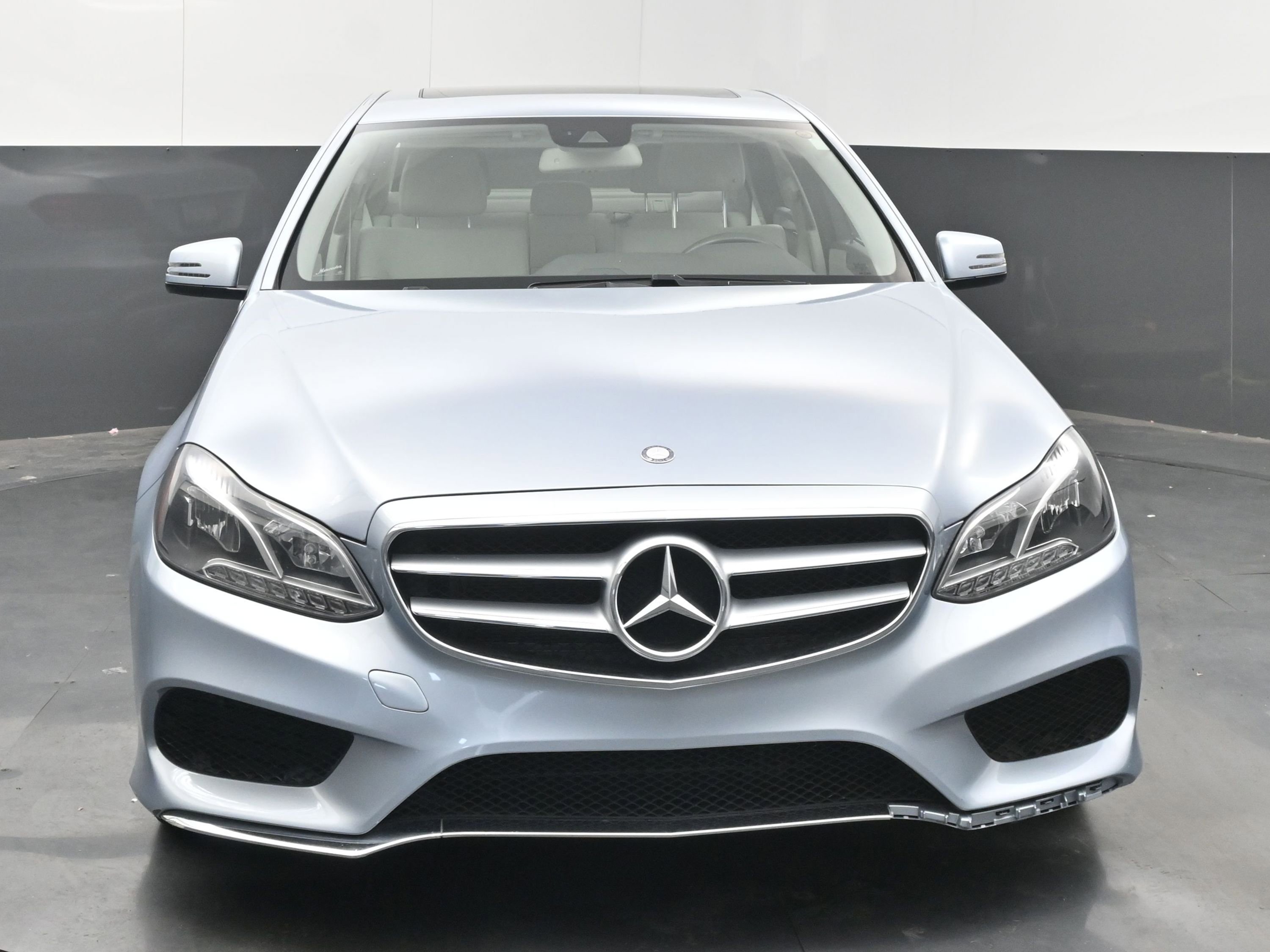 Used 2015 Mercedes-Benz E 350 Sedan image 2