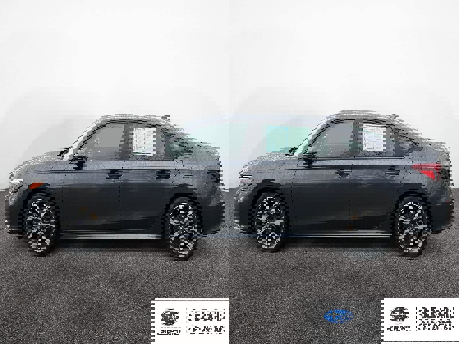 Used 2025 Honda Civic Sport Touring image 2