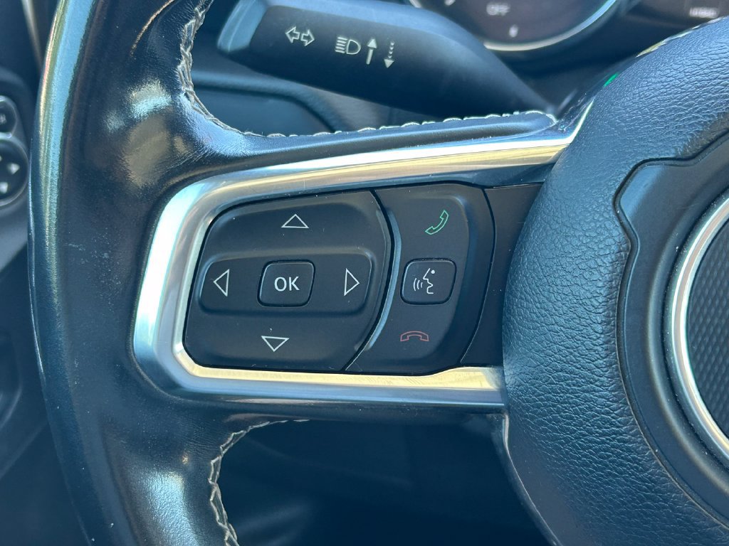 Used 2022 Jeep Wrangler Unlimited Sahara AWD/4WD image 39