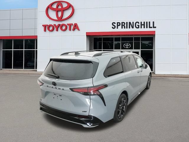 New 2026 Toyota Sienna XSE FWD image 8