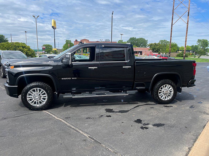 Used 2020 Chevrolet Silverado 2500 High Country w/ Technology Package image 4