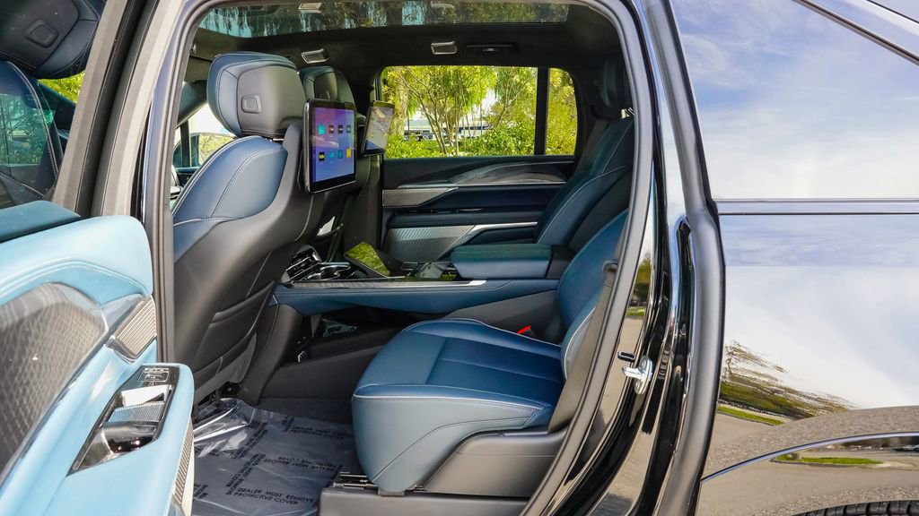 New 2025 Cadillac Escalade IQ Sport 2 image 10