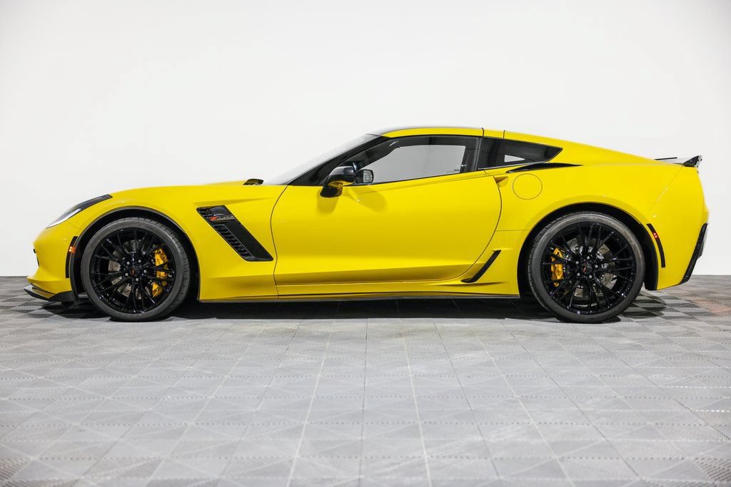 Used 2017 Chevrolet Corvette Z06 RWD image 13