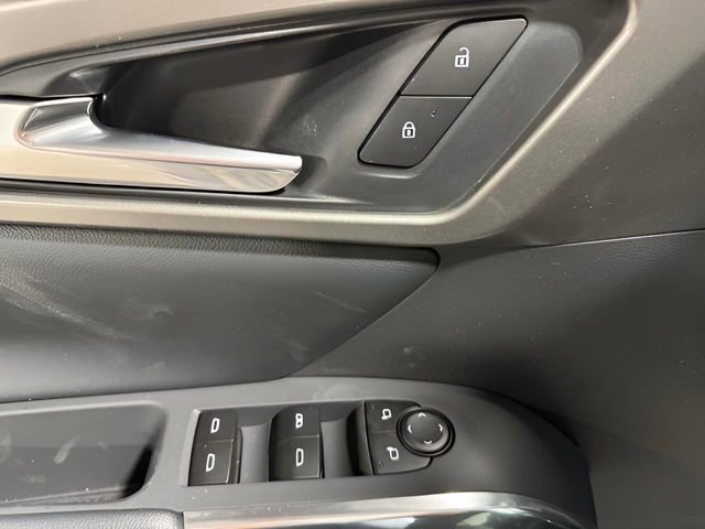New 2026 Chevrolet Traverse LT w/ Driver Confidence Package image 8
