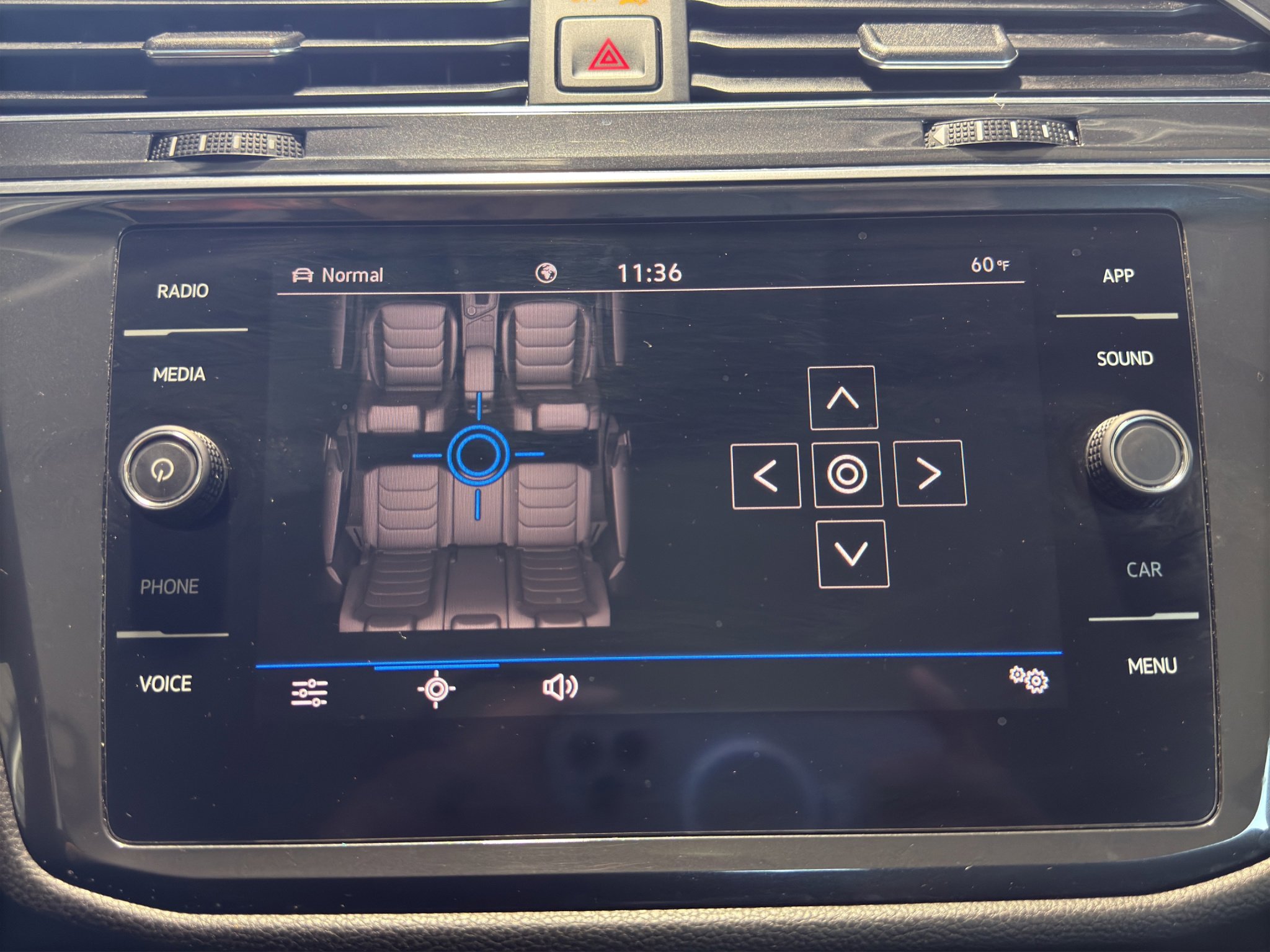 Used 2021 Volkswagen Tiguan SE image 18