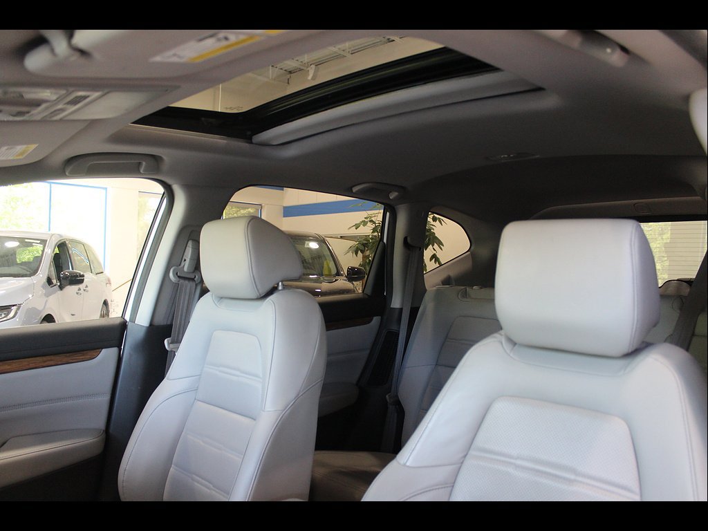 Used 2020 Honda CR-V Touring image 14