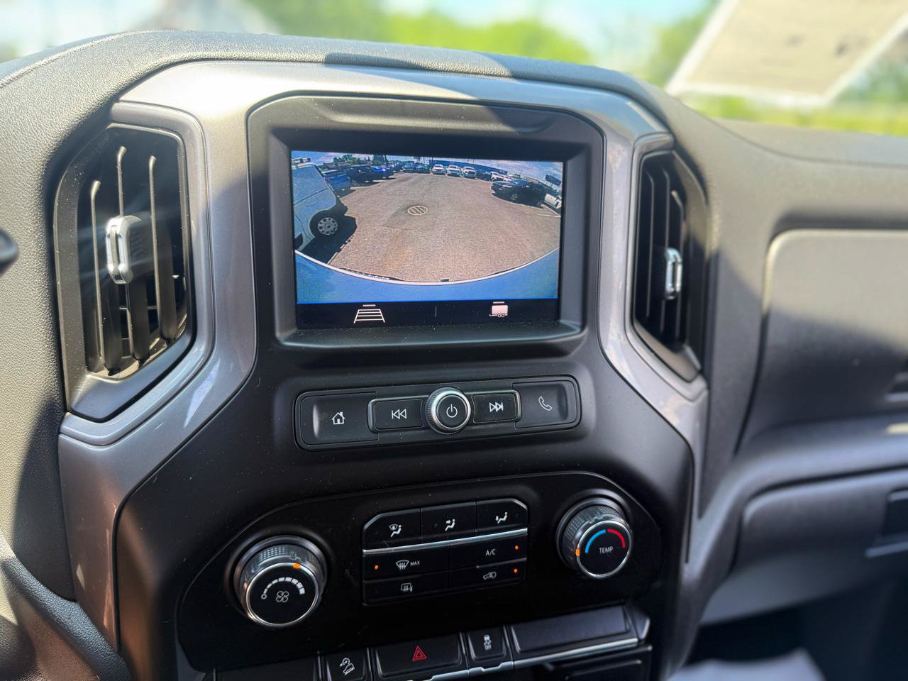 Used 2019 Chevrolet Silverado 1500 Custom Trail Boss AWD/4WD image 26