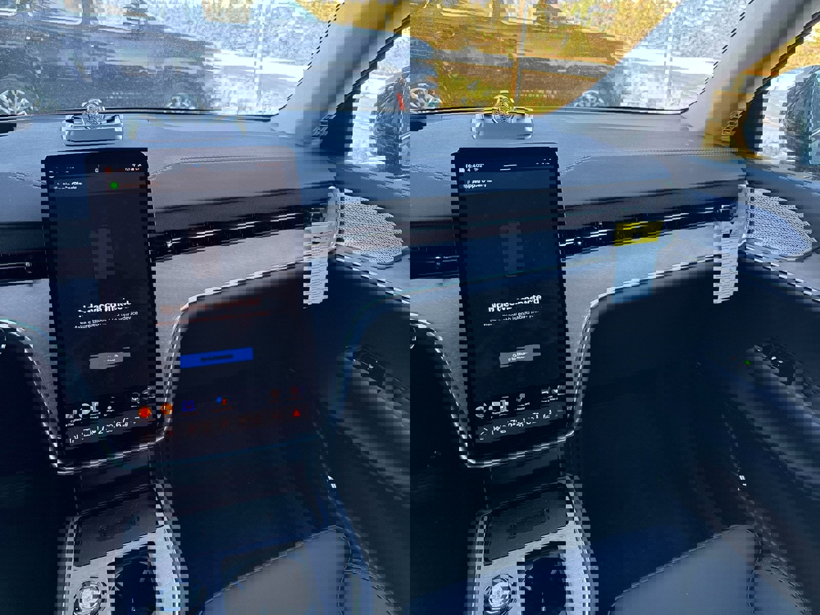 New 2025 Volvo EX90 Ultra image 21