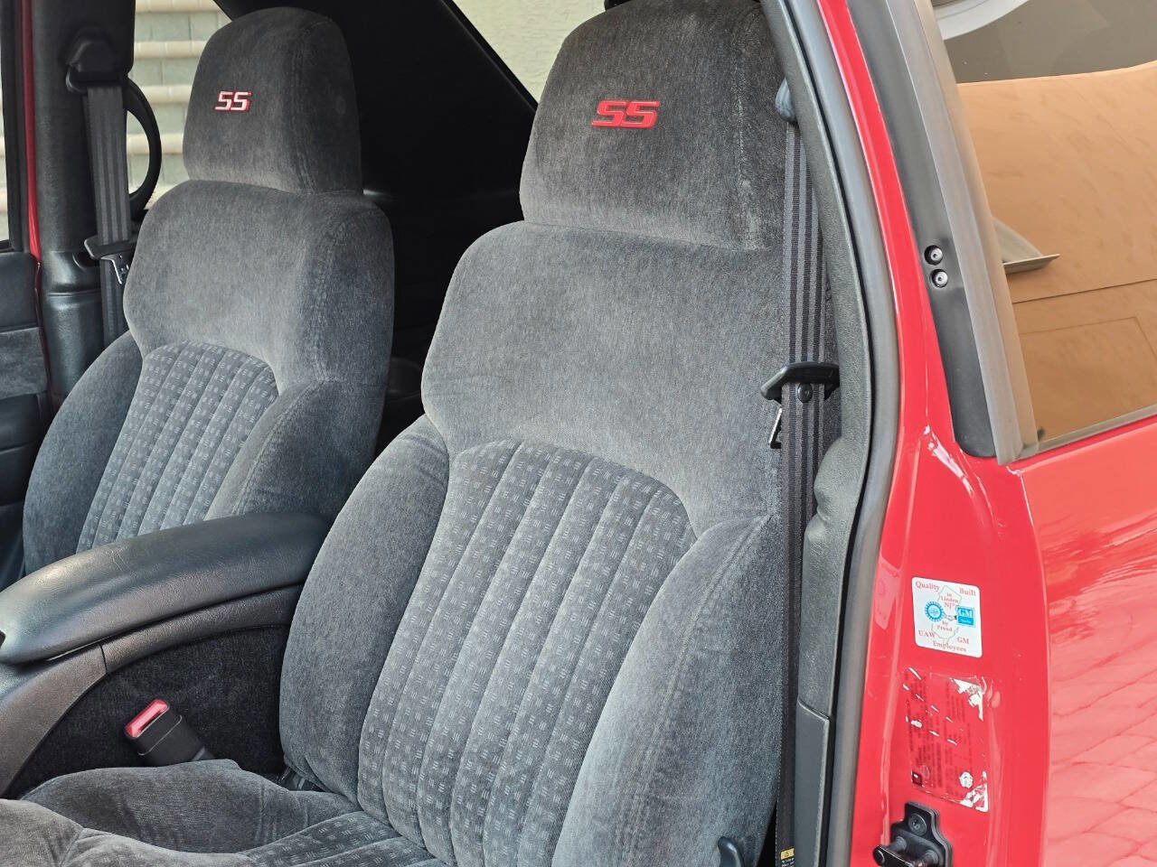 Used 2001 Chevrolet Blazer Xtreme w/ Preferred Equipment Group image 86