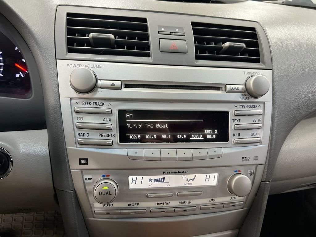 Used 2011 Toyota Camry XLE w/ XLE Extra-Value Pkg #2 image 14