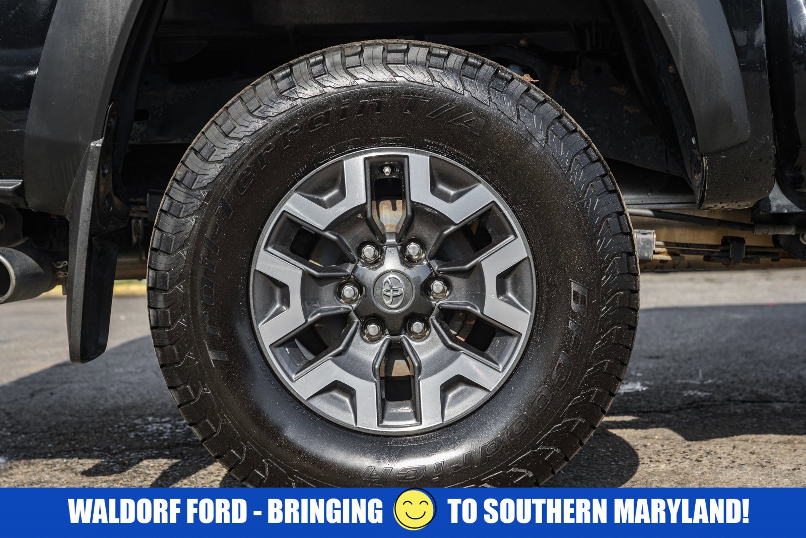 Used 2021 Toyota Tacoma TRD Off-Road w/ TRD Premium Off Road Package image 18