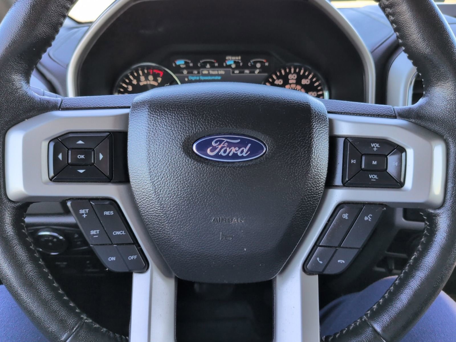 Used 2018 Ford F150 Lariat image 20
