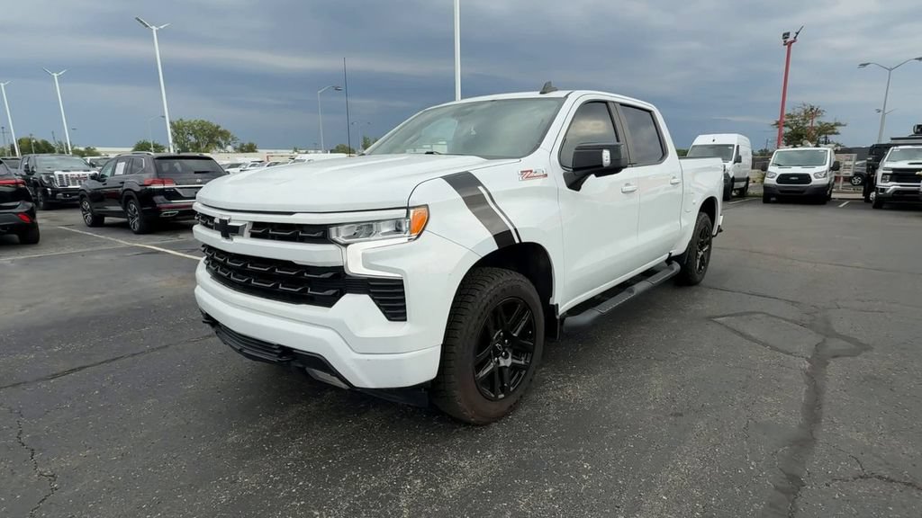 Used 2022 Chevrolet Silverado 1500 RST AWD/4WD image 4
