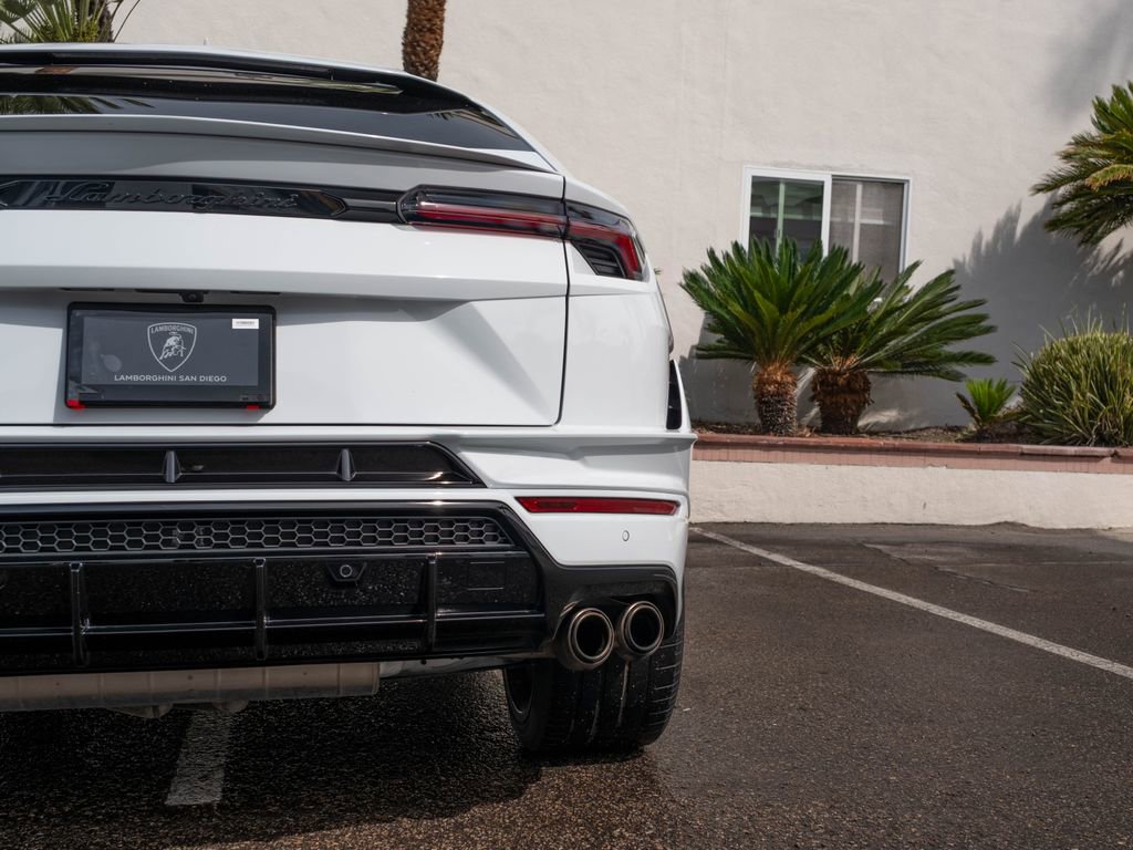 Used 2023 Lamborghini Urus S AWD/4WD image 15