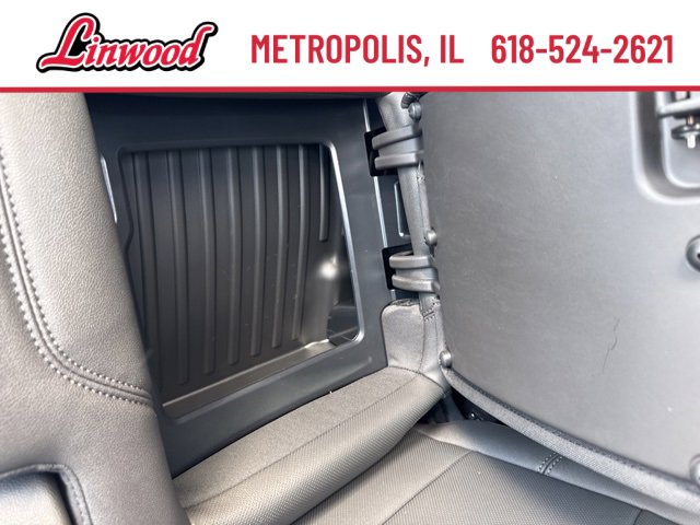 New 2025 GMC Sierra 1500 SLT w/ SLT Premium Plus Package image 17