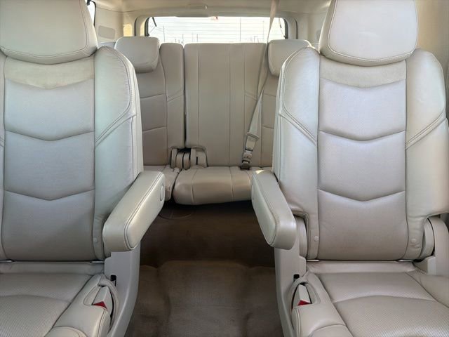 Used 2016 Cadillac Escalade ESV Premium image 24