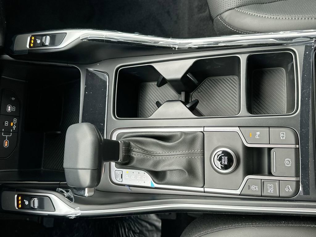 Used 2025 Kia Sorento S w/ Panoramic Sunroof Package image 40