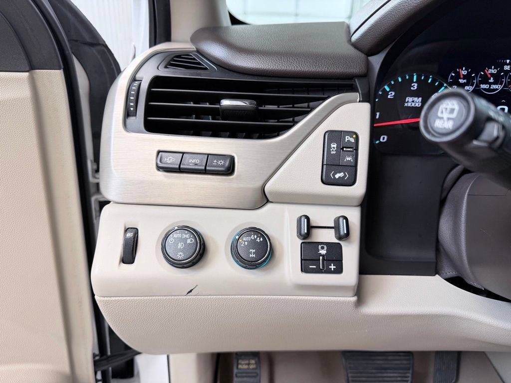 Used 2018 GMC Yukon Denali AWD/4WD image 44