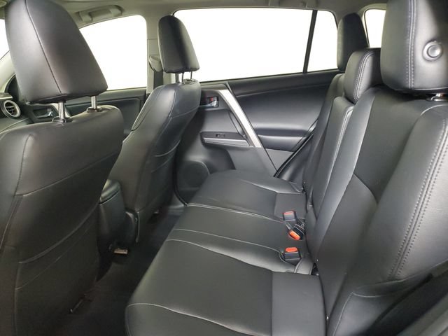 Used 2018 Toyota RAV4 XLE AWD/4WD image 9