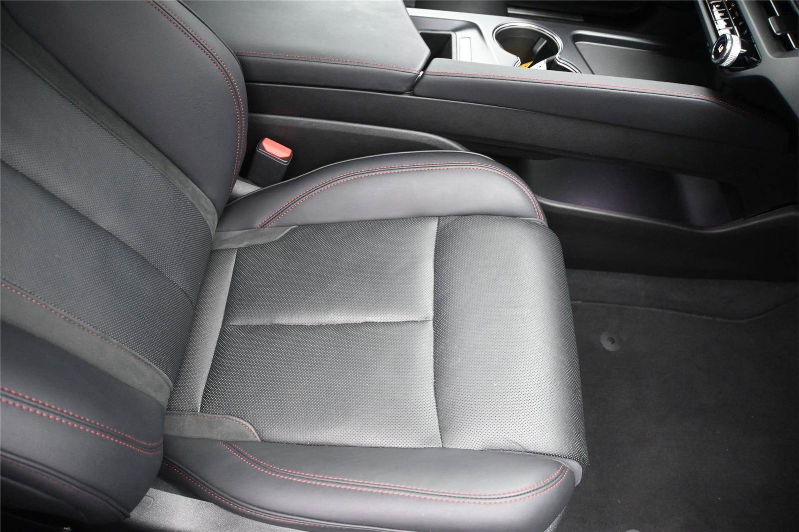 Certified 2024 Acura ZDX Type S AWD/4WD image 18