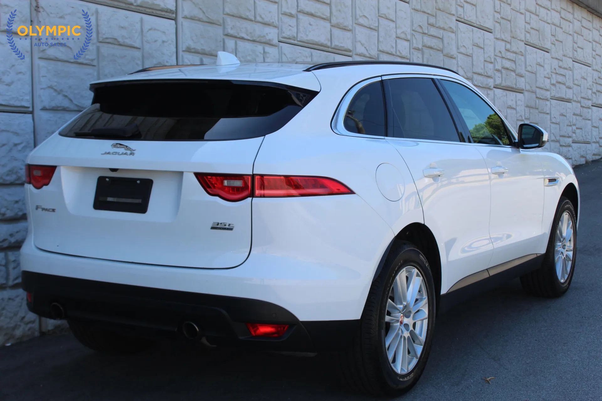 Used 2017 Jaguar F-PACE Prestige AWD/4WD image 5