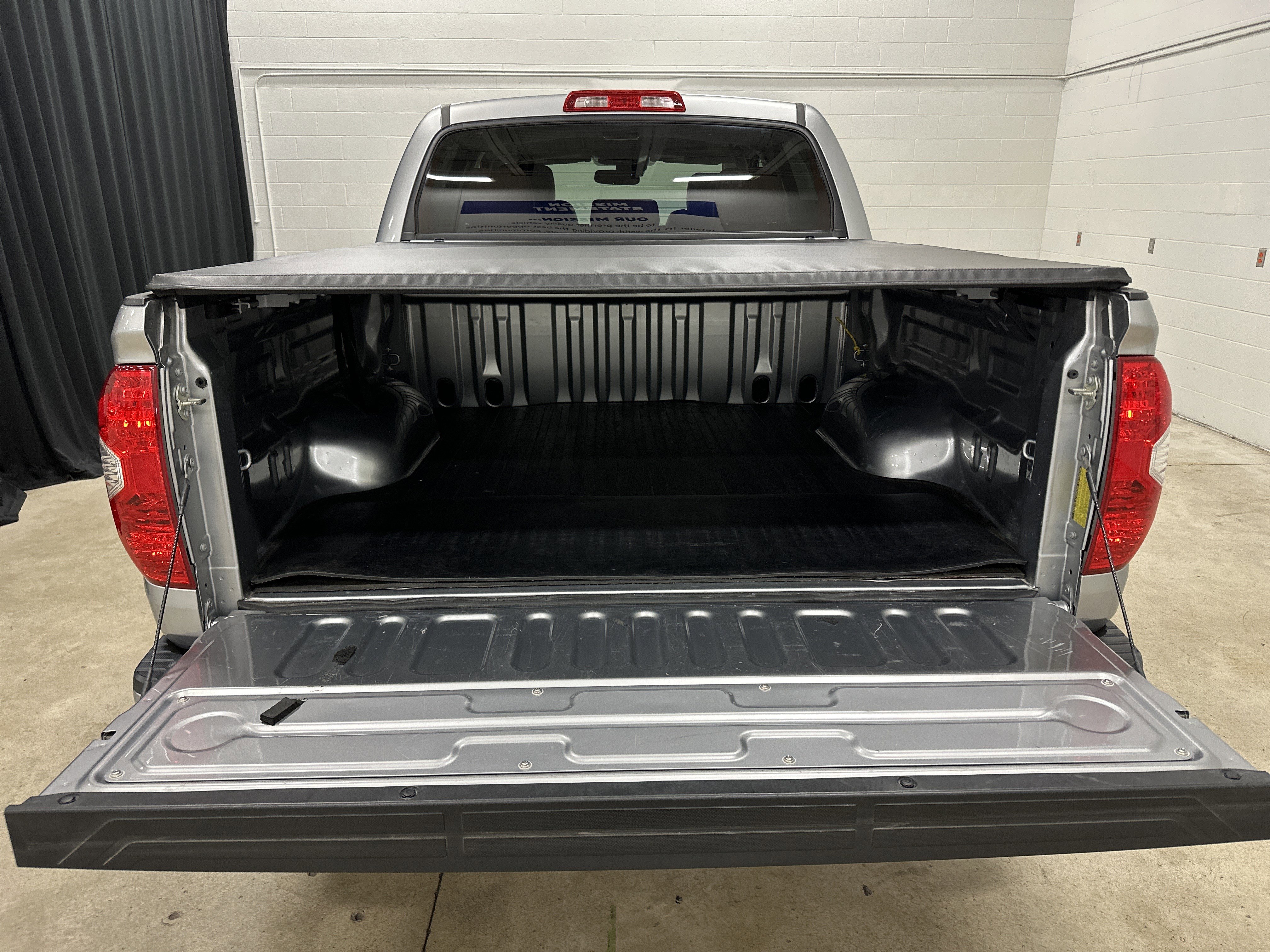 Used 2018 Toyota Tundra 1794 Edition AWD/4WD image 32