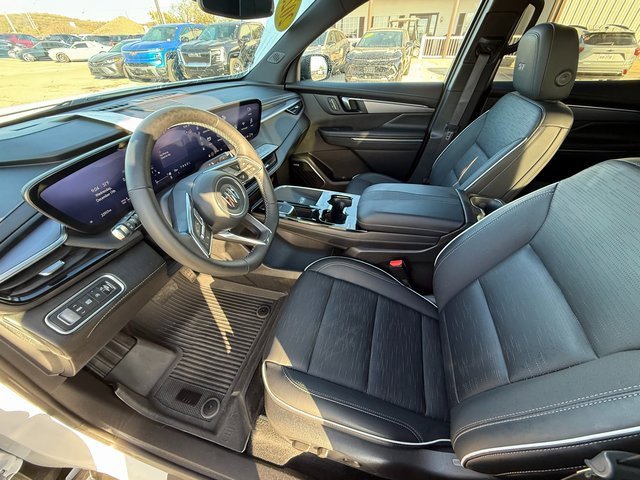 Used 2025 Buick Enclave Sport Touring image 12