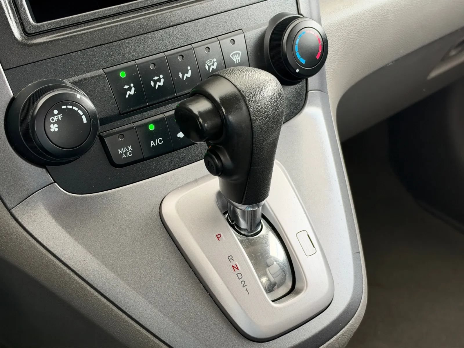 Used 2009 Honda CR-V LX image 32