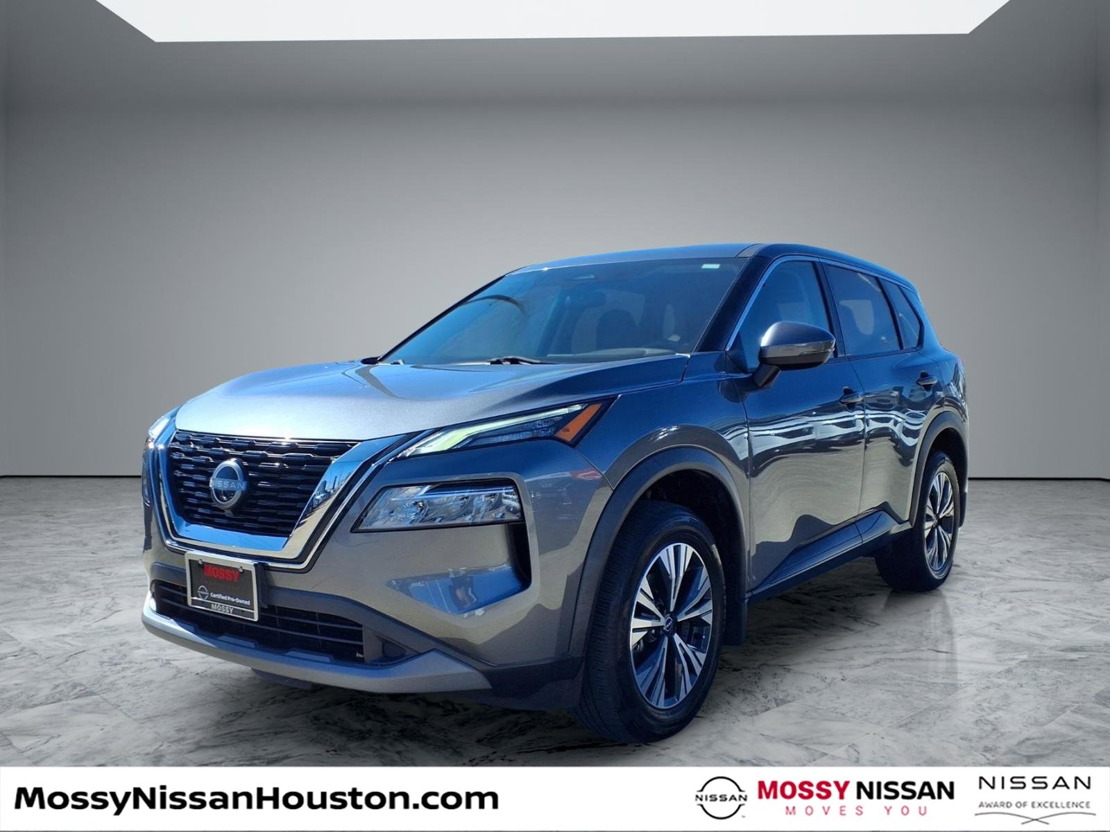 Used 2022 Nissan Rogue SV image 4